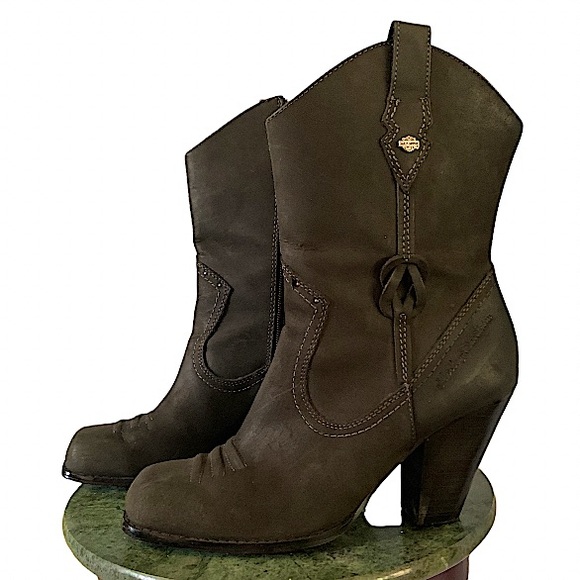 Harley-Davidson Shoes - Harley Davidson black suede boots size 8.5